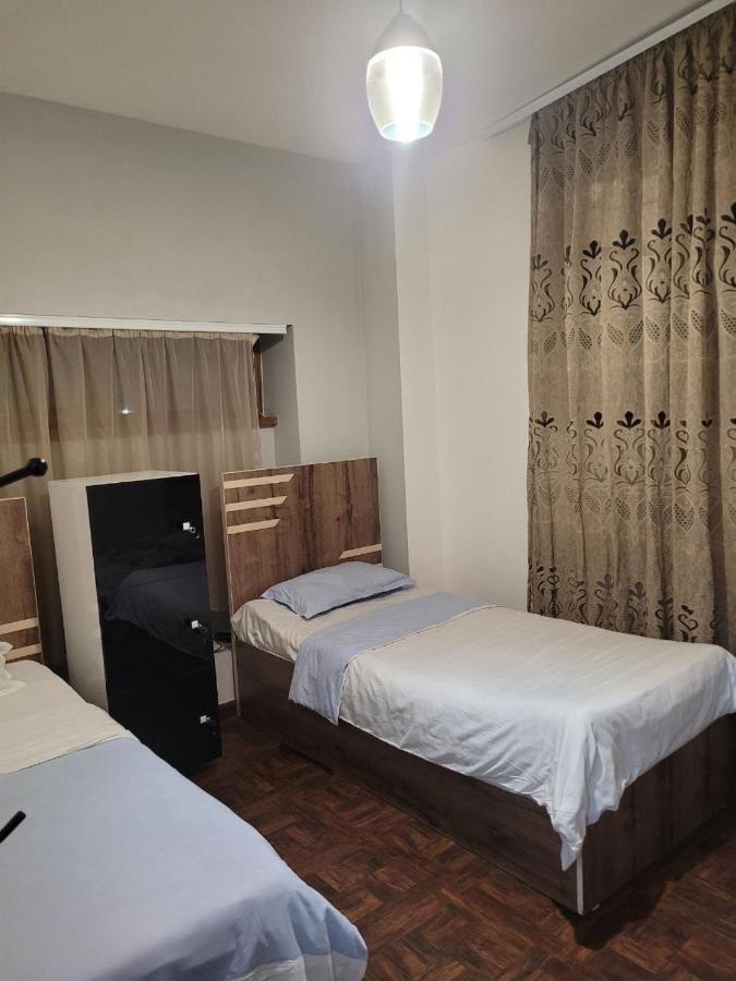 Hotel In Center Of Erivan Exterior foto