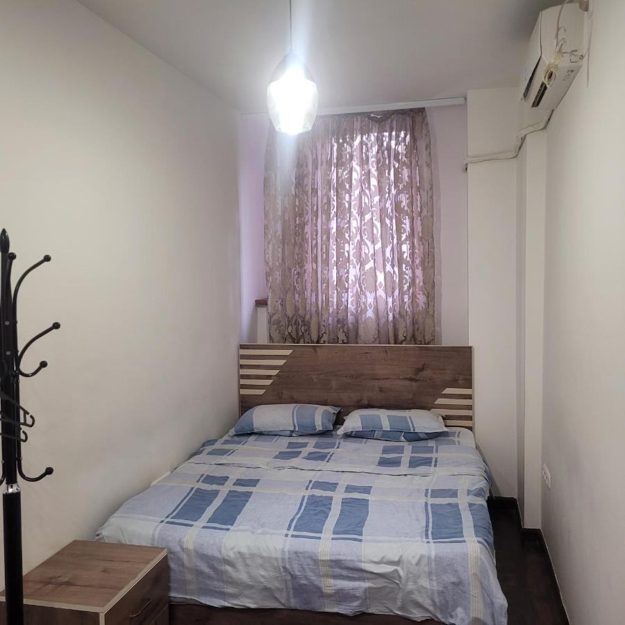 Hotel In Center Of Erivan Exterior foto