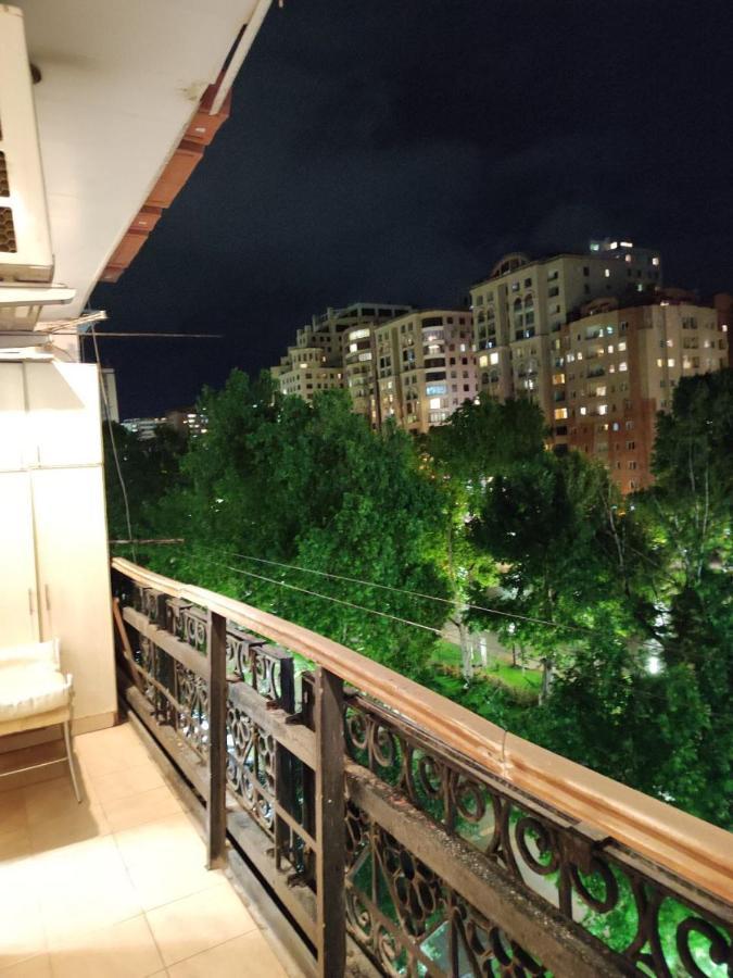 Hotel In Center Of Erivan Exterior foto